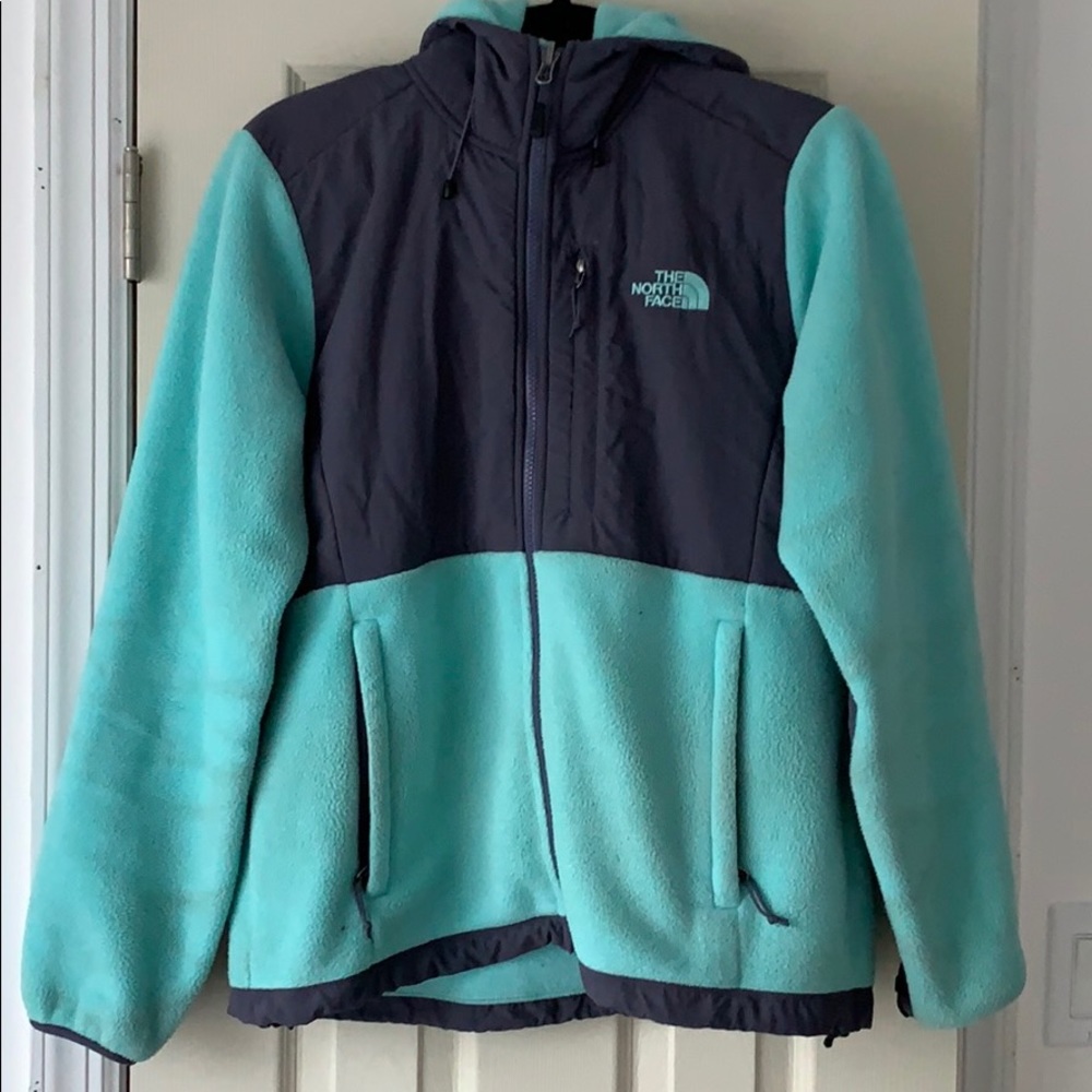 North face sweater